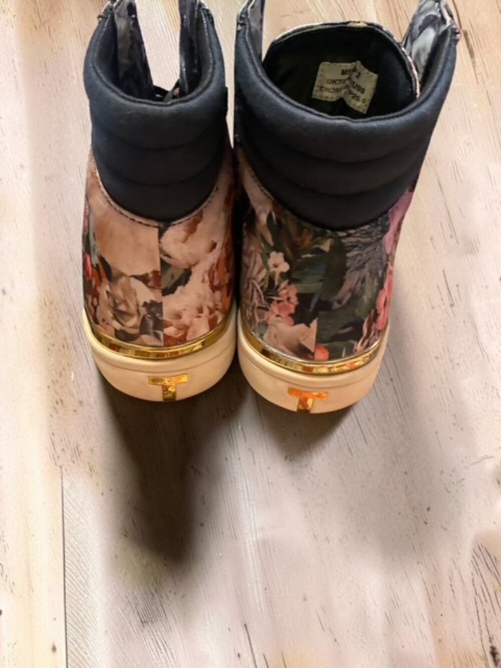 Ted Baker Merip 2 Floral Leather High Top Sneakers Black Multi US 9 - Picture 3 of 11